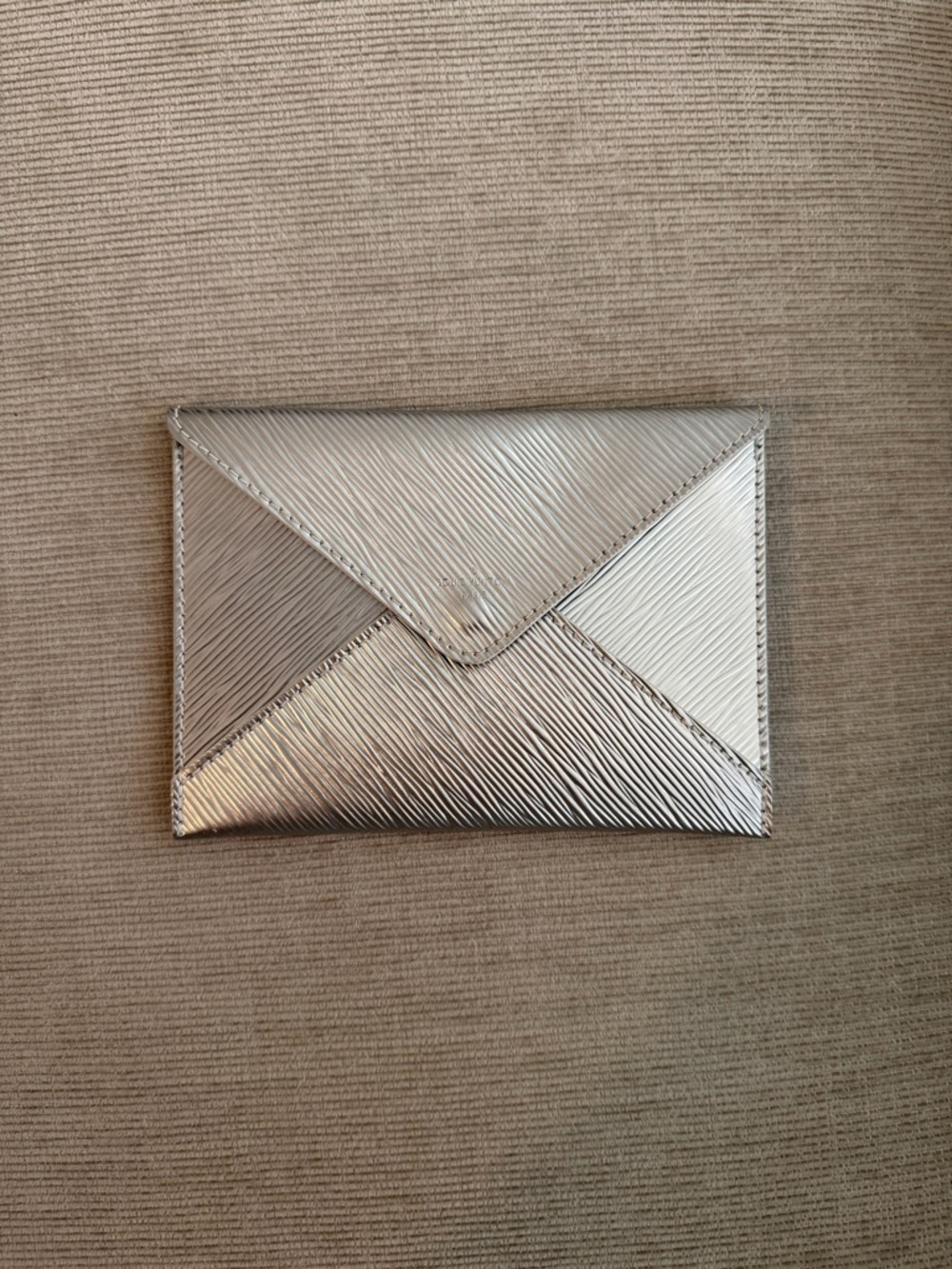Silver Louis Vuitton Epi Leather Kirigami - small